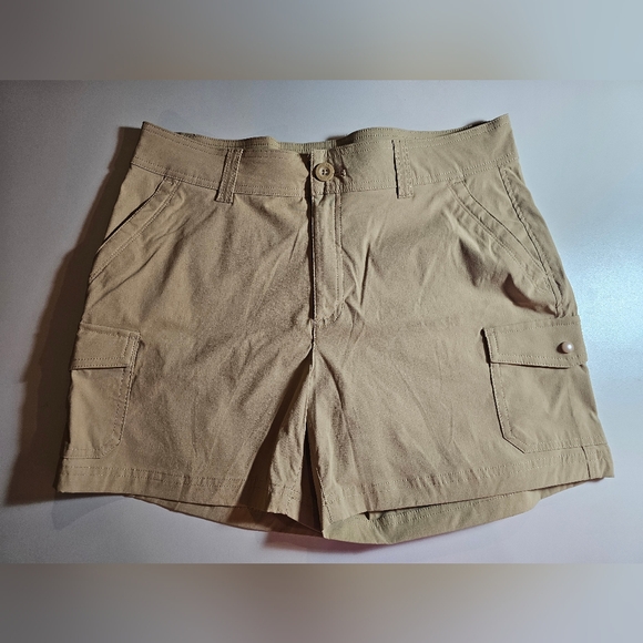 Eddie Bauer Khaki Women's Cargo Shorts - Picture 1 of 6